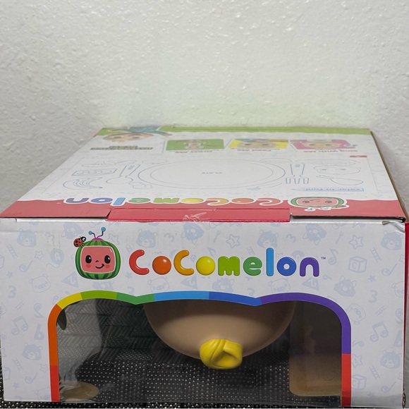 Cocomelon Interactive delux JJ doll - Picture 3 of 5